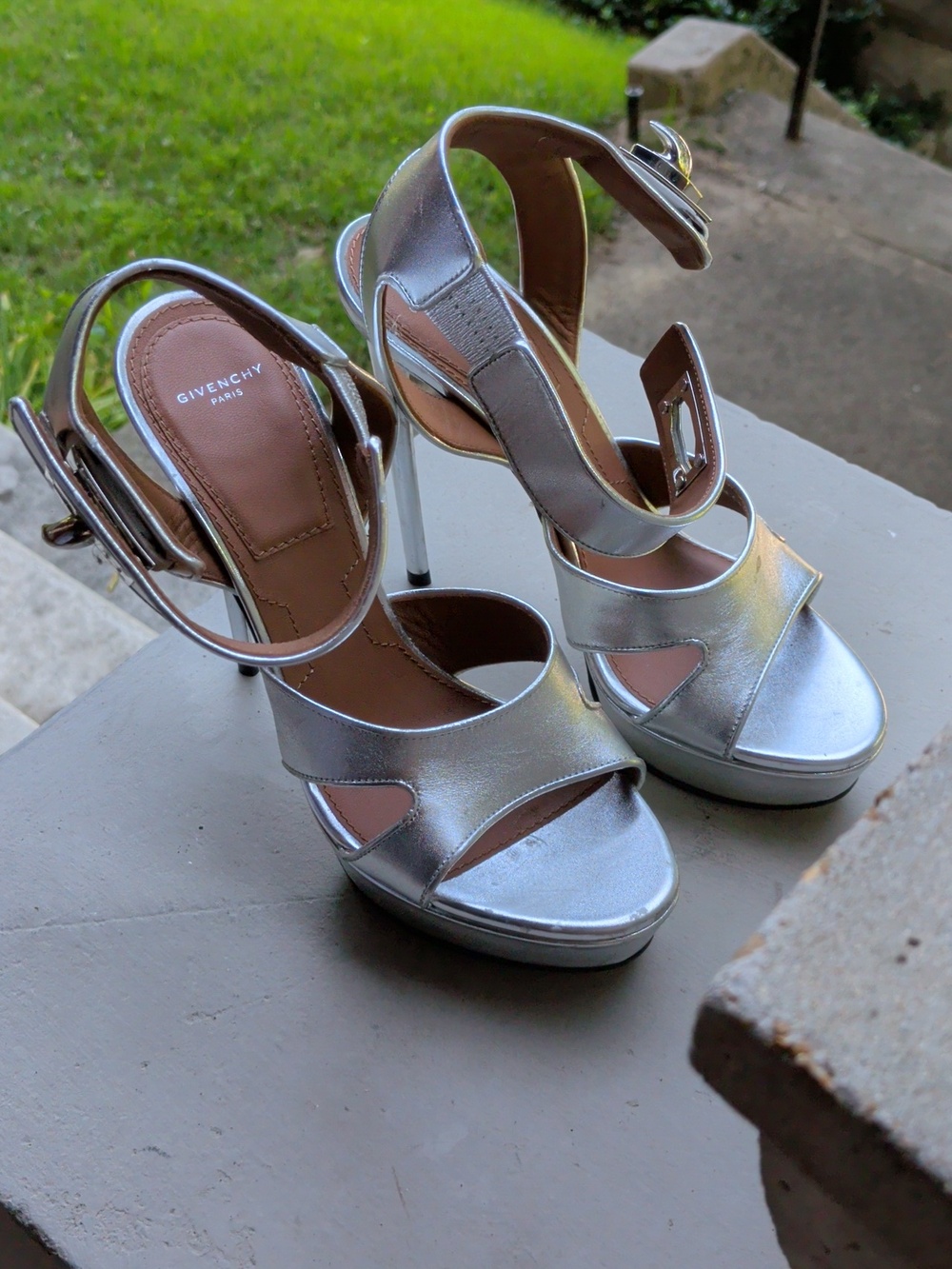 New Silver High Heel Platform Sandals - Givenchy Sharklock - Picture 2 of 13